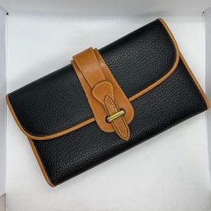 Dooney and Bourke Classic Duck Logo Wallet
